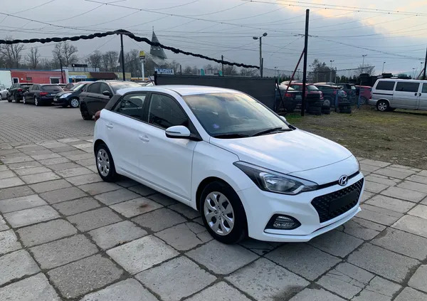 hyundai małopolskie Hyundai i20 cena 41900 przebieg: 50000, rok produkcji 2019 z Lubaczów